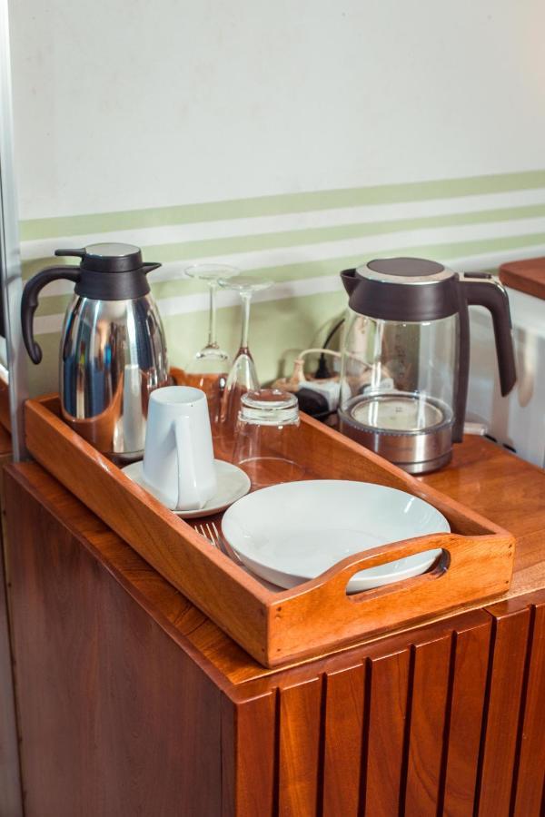 Palm Springs Bed & Breakfast Bed & Breakfast Limbe Exterior photo